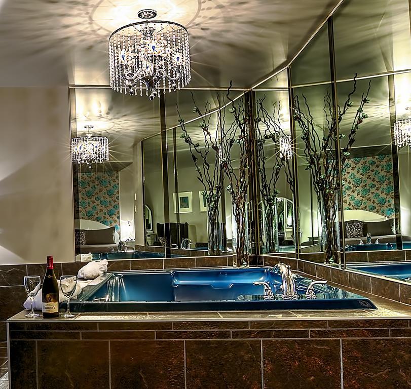 & Monte-cristo Hotel Quebec City