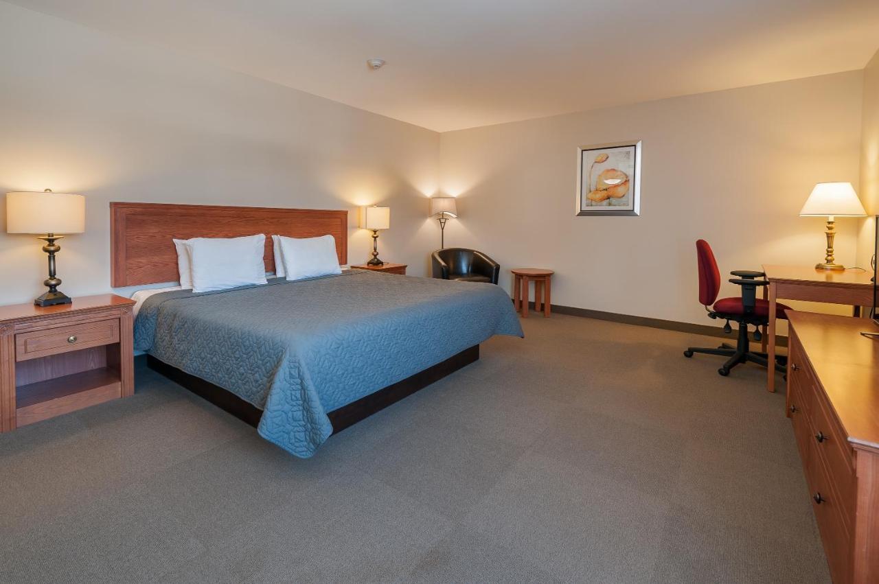 Hotel & Monte-cristo 3*