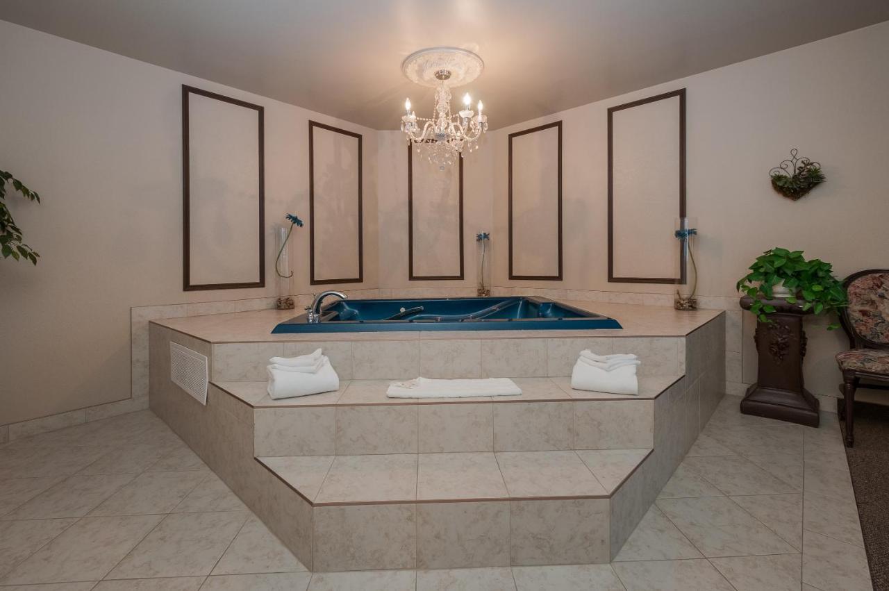 & Monte-cristo Hotel 3*